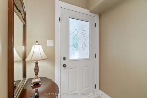 4260 SHELBY Crescent, ON L4W 3N5