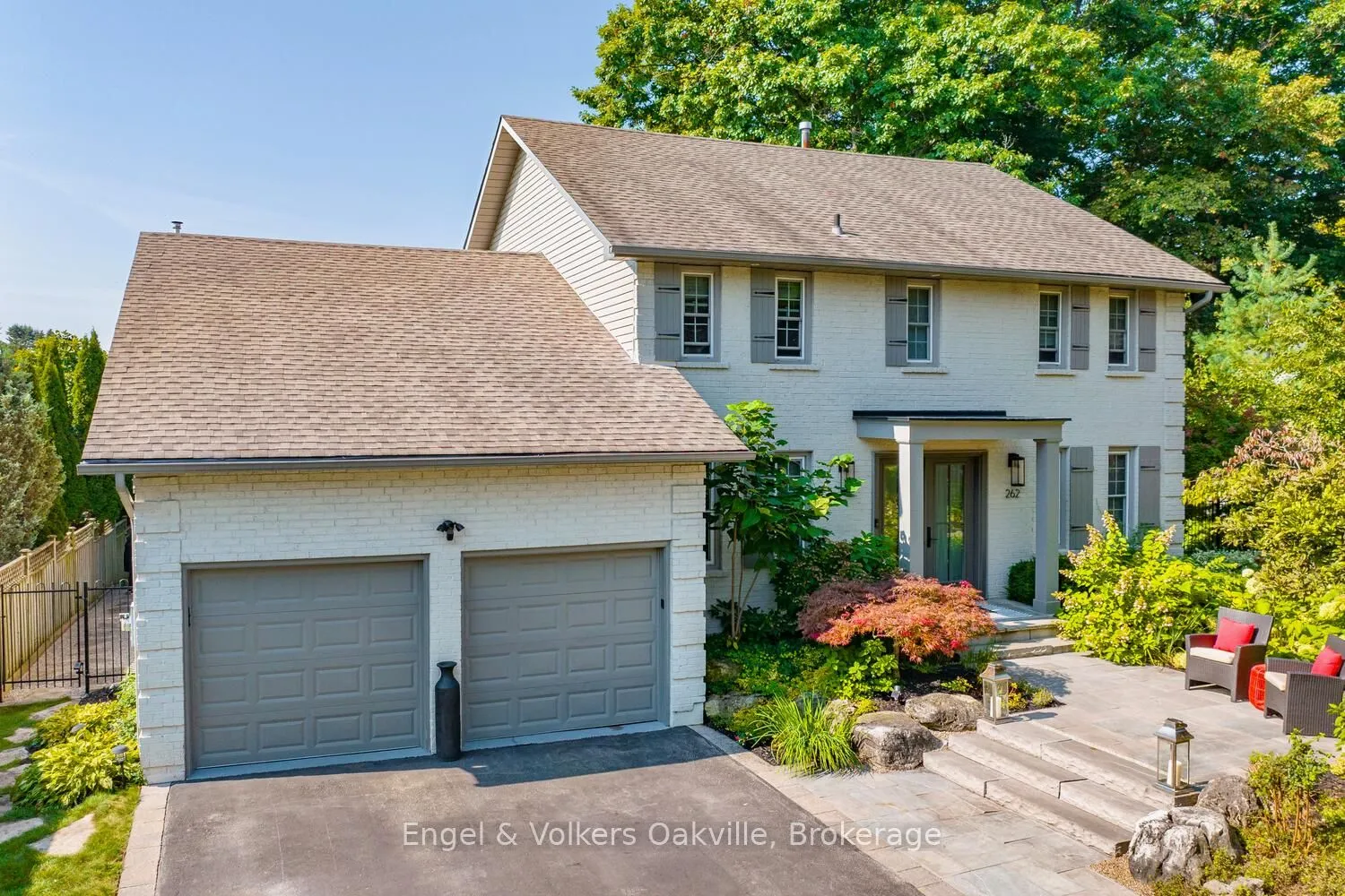 262 Vinova Court, ON L6L 5X1