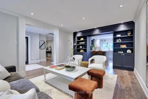 262 Vinova Court, ON L6L 5X1