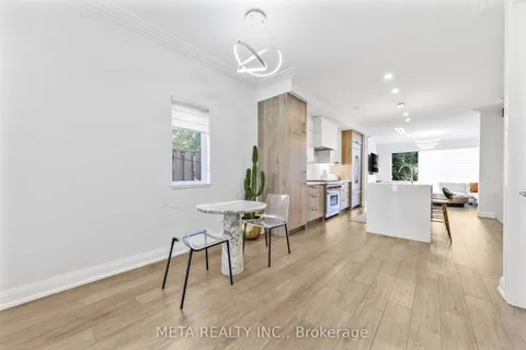 41B Maple Avenue, ON L5H 2R9