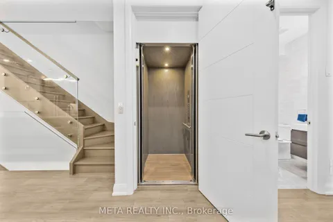 41B Maple Avenue, ON L5H 2R9