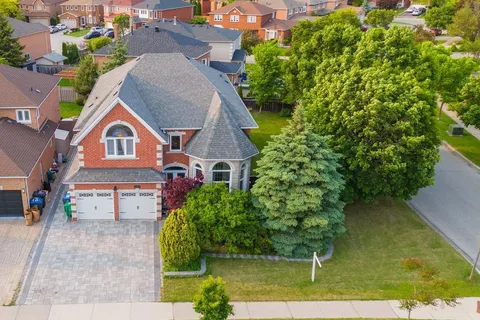 6361 Donway Drive, ON L5V 1J5