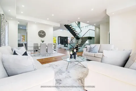 1325 Rebecca Street, ON L6L 1Z3