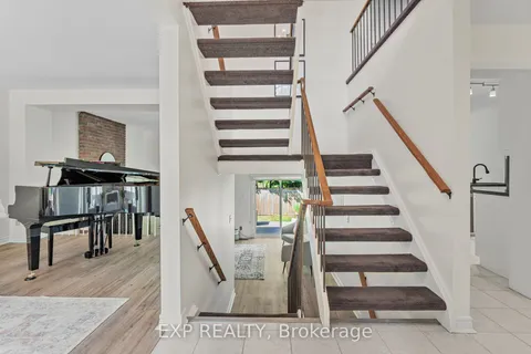 20 Amity Road, ON L5M 1P2