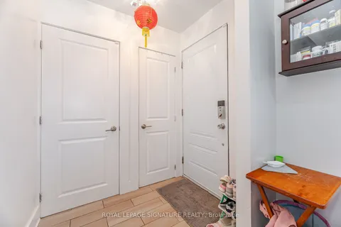 25 Handel Street, ON M6N 4G2