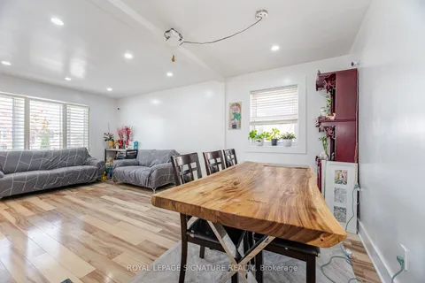 25 Handel Street, ON M6N 4G2