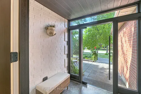 230 Poole Drive, ON L6H 3W4