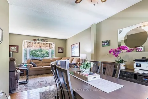 9 Crestview Avenue, ON L6R 2R7