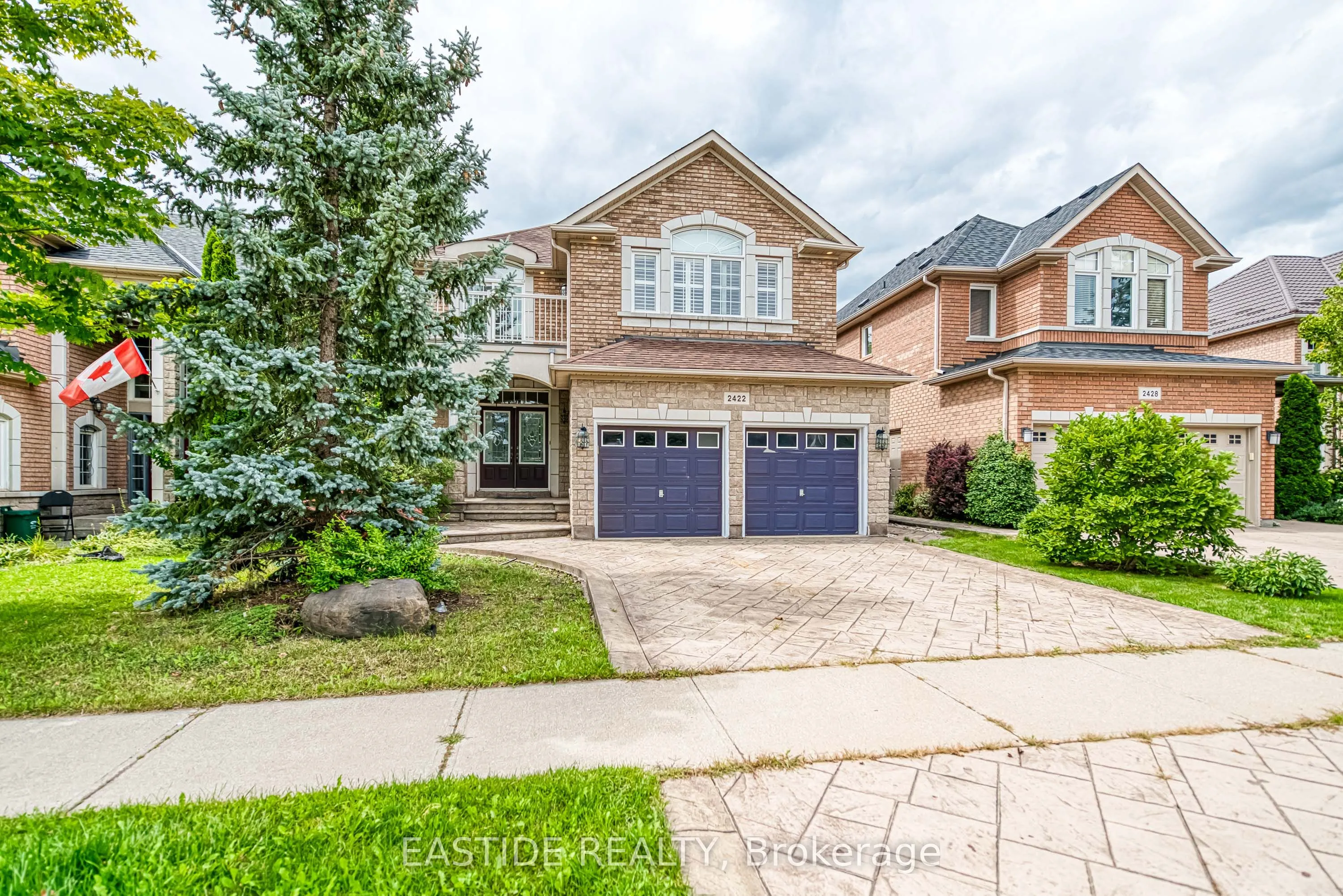 2422 Hertfordshire Way, ON L6H 7M5
