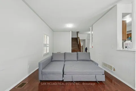 7258 Dime Crescent, ON L5W 1K6