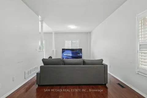 7258 Dime Crescent, ON L5W 1K6