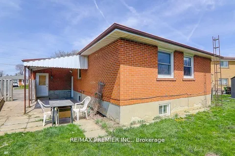 42 Wilmont Drive, ON M3N 1N6