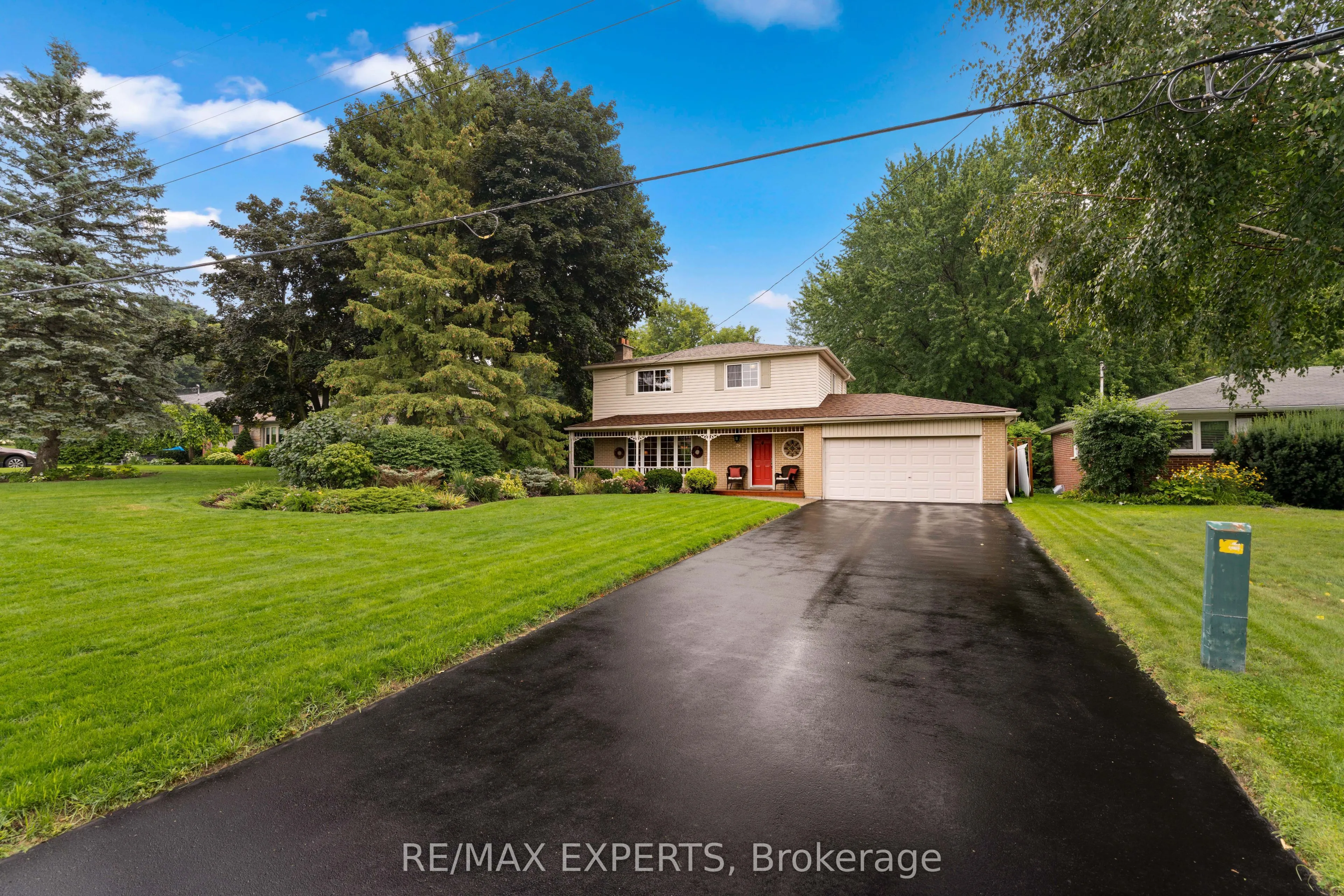 28 Hilltop Drive, ON L7C 1H6