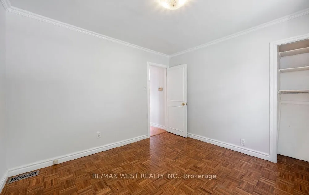 6 Robindale Avenue, ON M8W 4A9