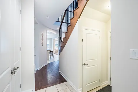 115 BEAVERIDGE Avenue, ON L6H 0M6