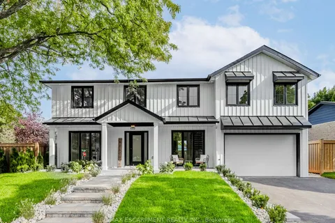 2212 Urwin Crescent, ON L6L 2T2