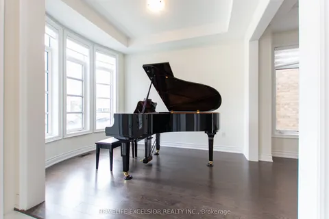 3128 Parsonage Crescent, ON L6H 0T9