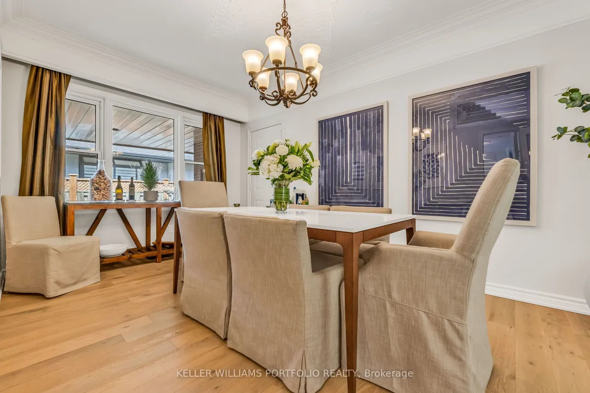 1123 Lakeshore Road, ON L6J 1K9