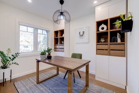 12 Wesley Avenue, ON L5H 2M5