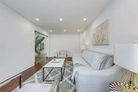 2075 Banbury Crescent, ON L6H 5P8