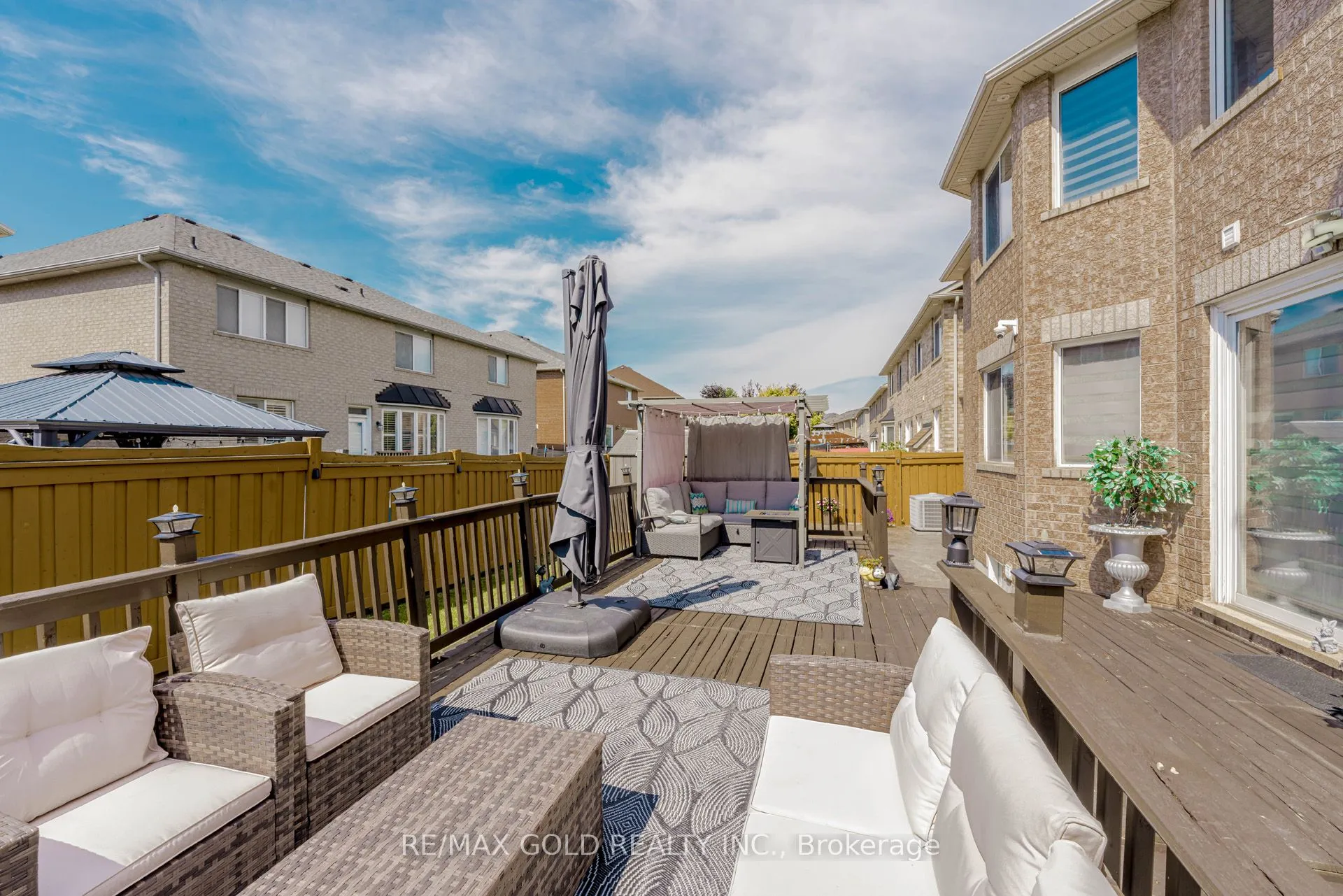 28 Crocker Drive, ON L6P 1M8