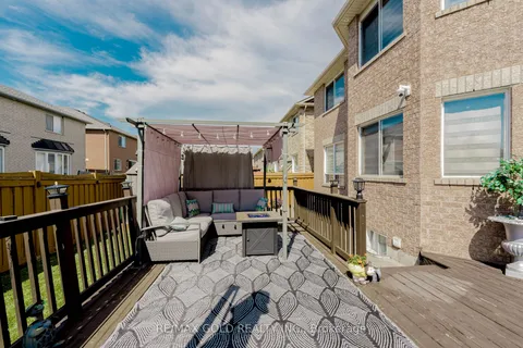 28 Crocker Drive, ON L6P 1M8