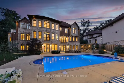 1459 Stavebank Road, ON L5G 2V5