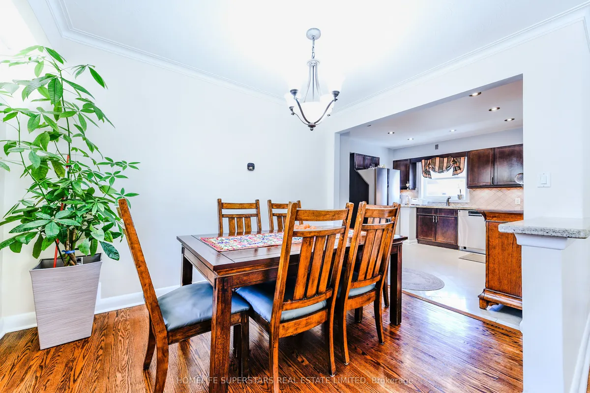 3987 Bloor Street, ON M9B 1M2