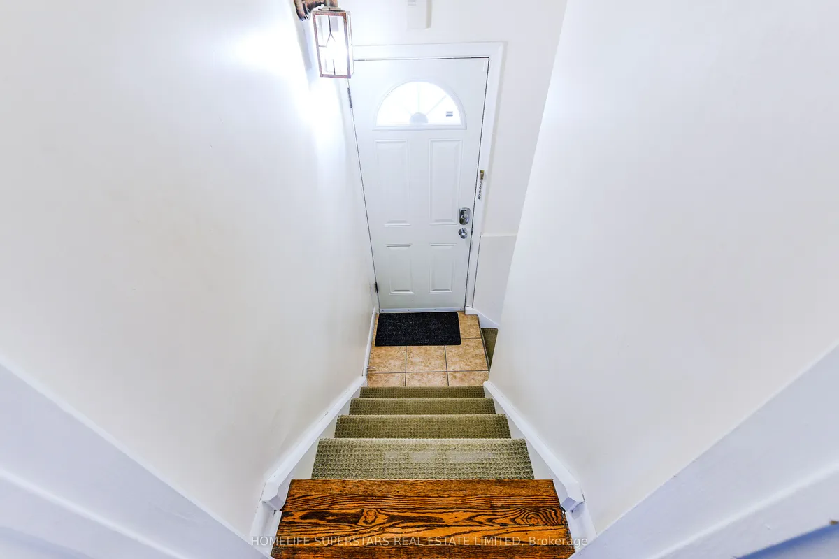 3987 Bloor Street, ON M9B 1M2