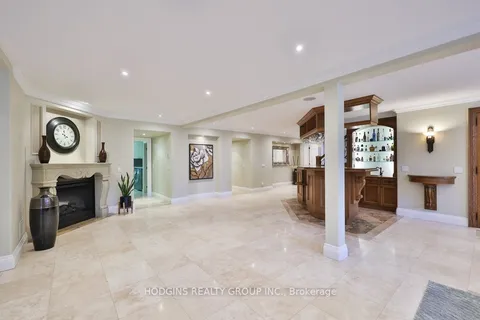 158 Harborn Trail, ON L5B 1A8