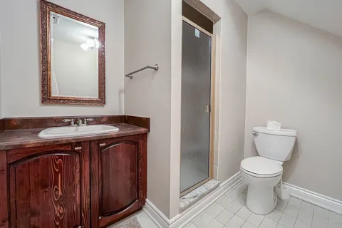 3530 Kingbird Court, ON L5L 2R1