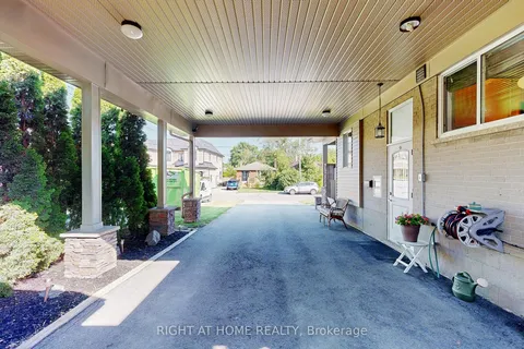 907 Fourth Street, ON L5E 1J8