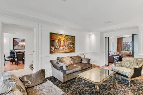 14 Dunedin Drive, ON M8X 2K5