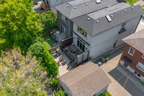 81B Seventeenth Street, ON M8V 3K5