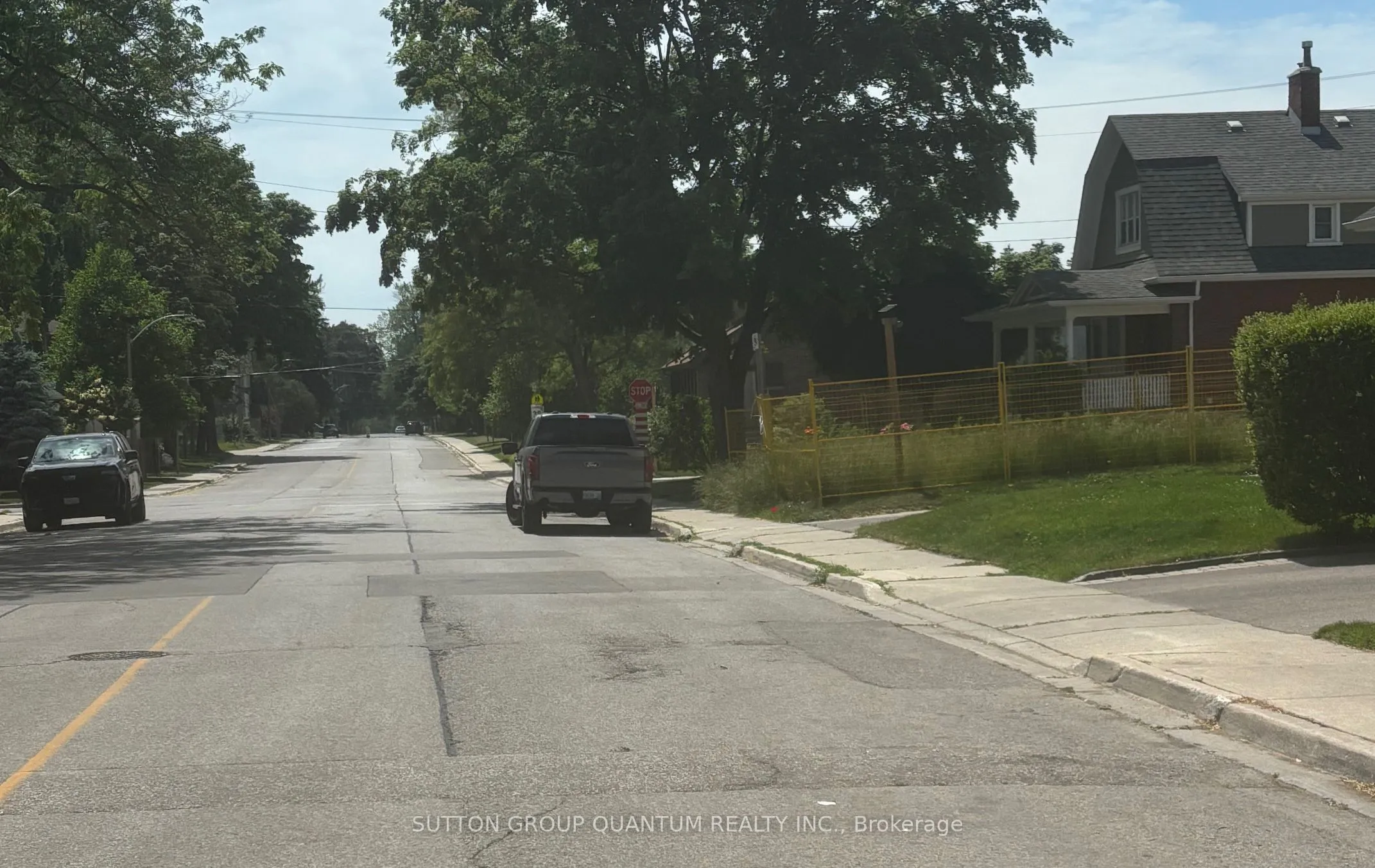 61 Forest Avenue, ON L5G 1L3