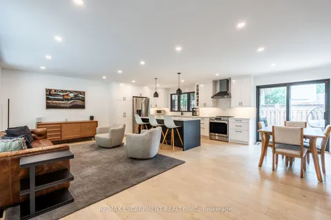 5135 Mulberry Drive, ON L7L 3P5