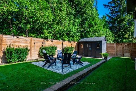 169 Oakes Drive, ON L5G 3M2