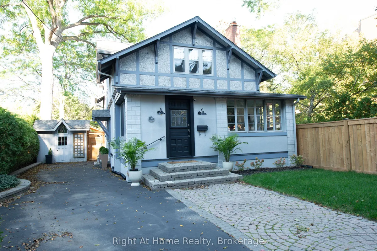 139 Allan Street, ON L6J 3N6