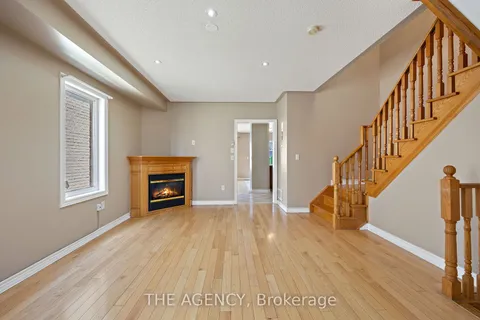 7173 Village Walk, ON L5W 1X2