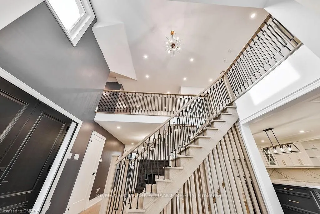 2309 Dunedin Road, ON L6J 5V4