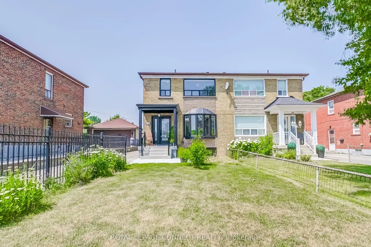 1478 Lawrence Avenue, ON M6L 1B3