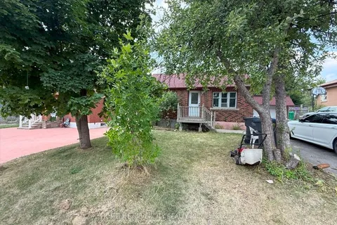 30 Woodward Avenue, ON L6V 1K1