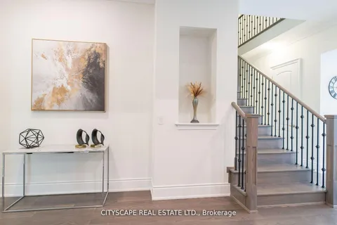 2405 Irene Crescent, ON L6M 5M2