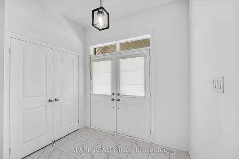 5 Boathouse Road, ON L7A 5B4