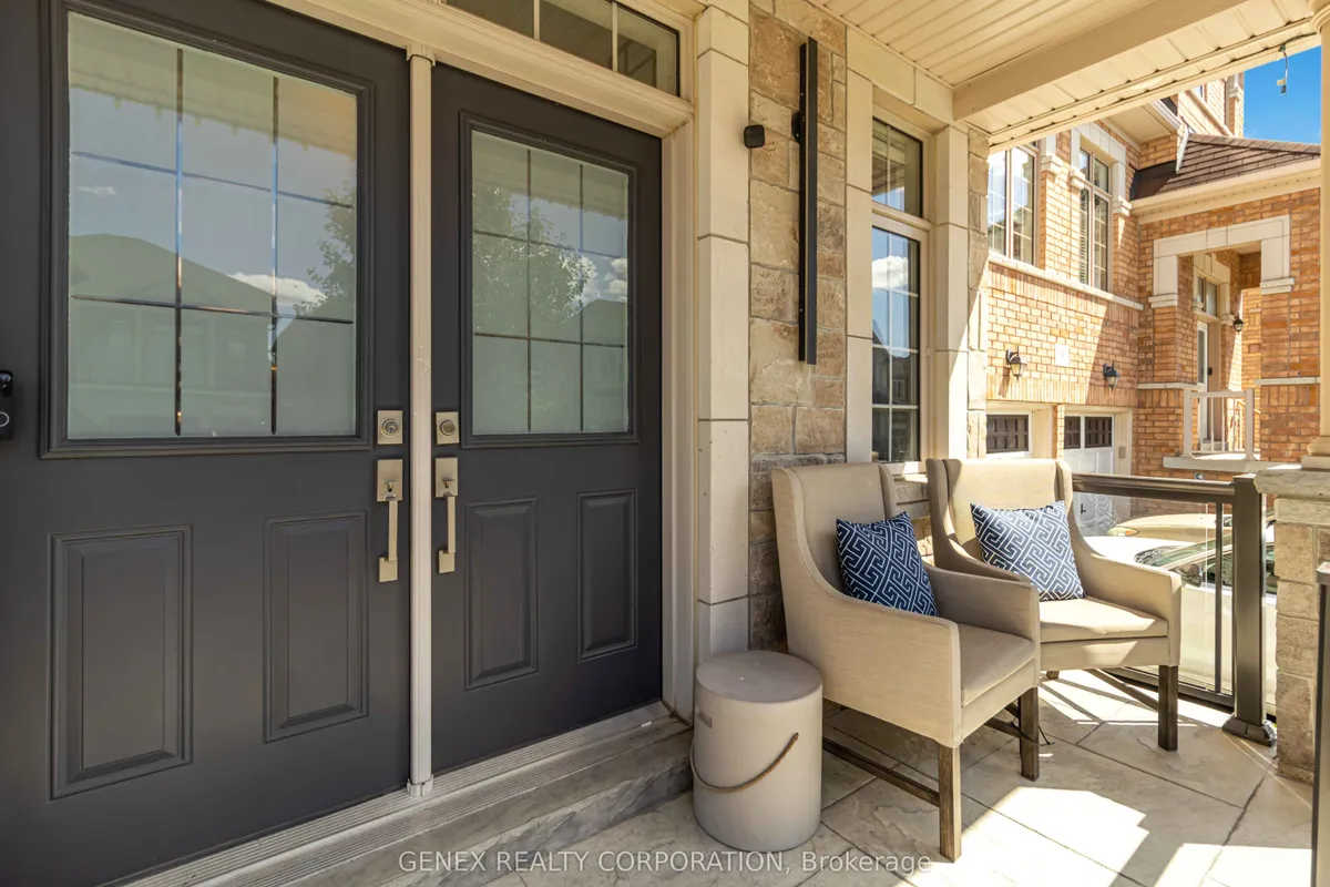 7 Antoine Street, ON L7A 4J6