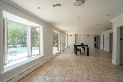 1588 Watersedge Road, ON L5J 1A4