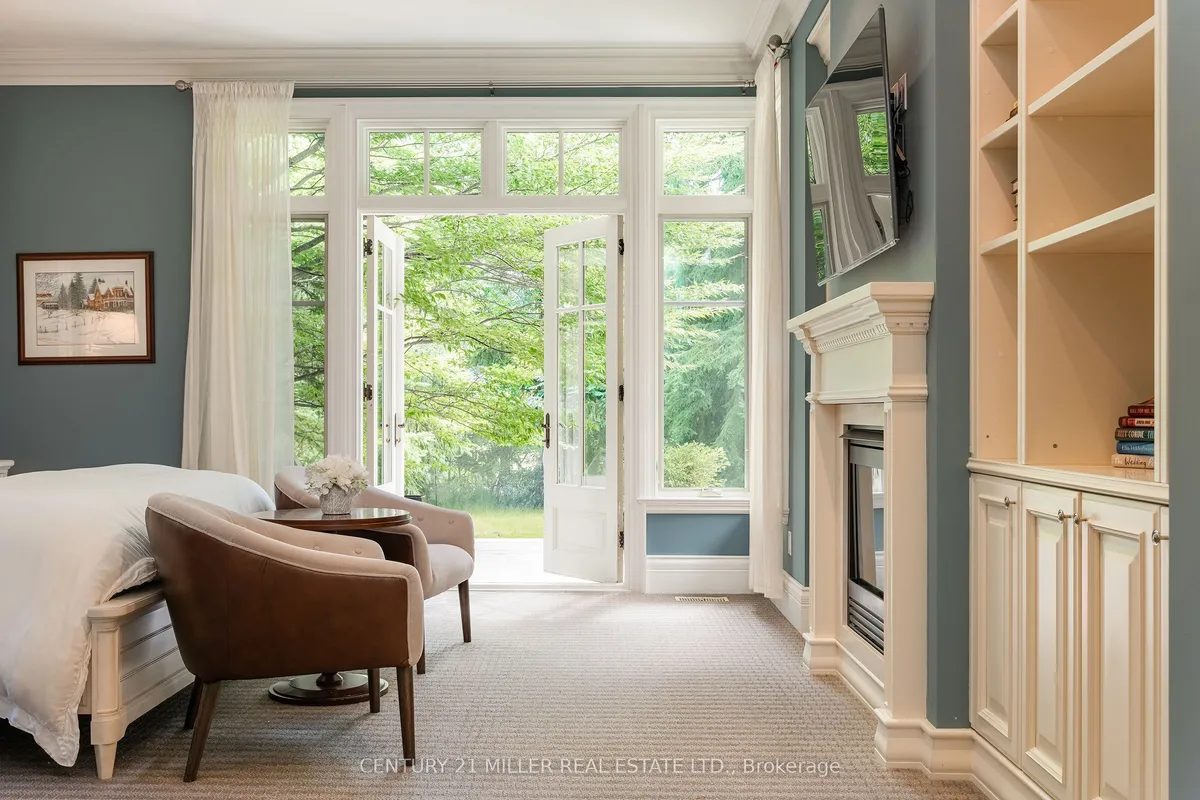 38 Shorewood Place, ON L6K 3Y4