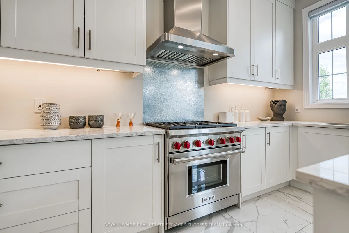 1144 Stag Hollow, ON L6M 5M4