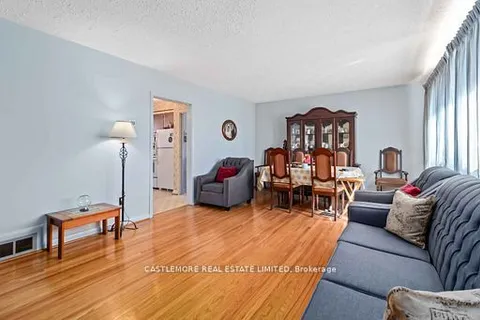 6939 Justine Drive, ON L4T 1M4