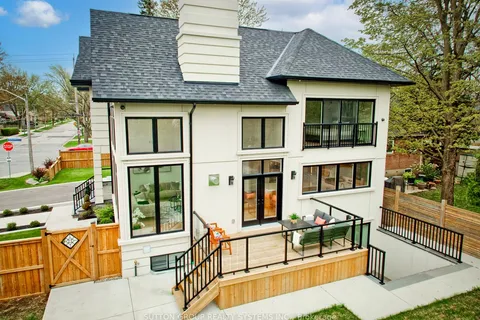 214 Shaver Avenue, ON M9B 4P3